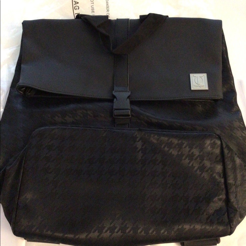 🎉2 for $15🎉 sale! TANGER Black Back Pack NEW, soft,